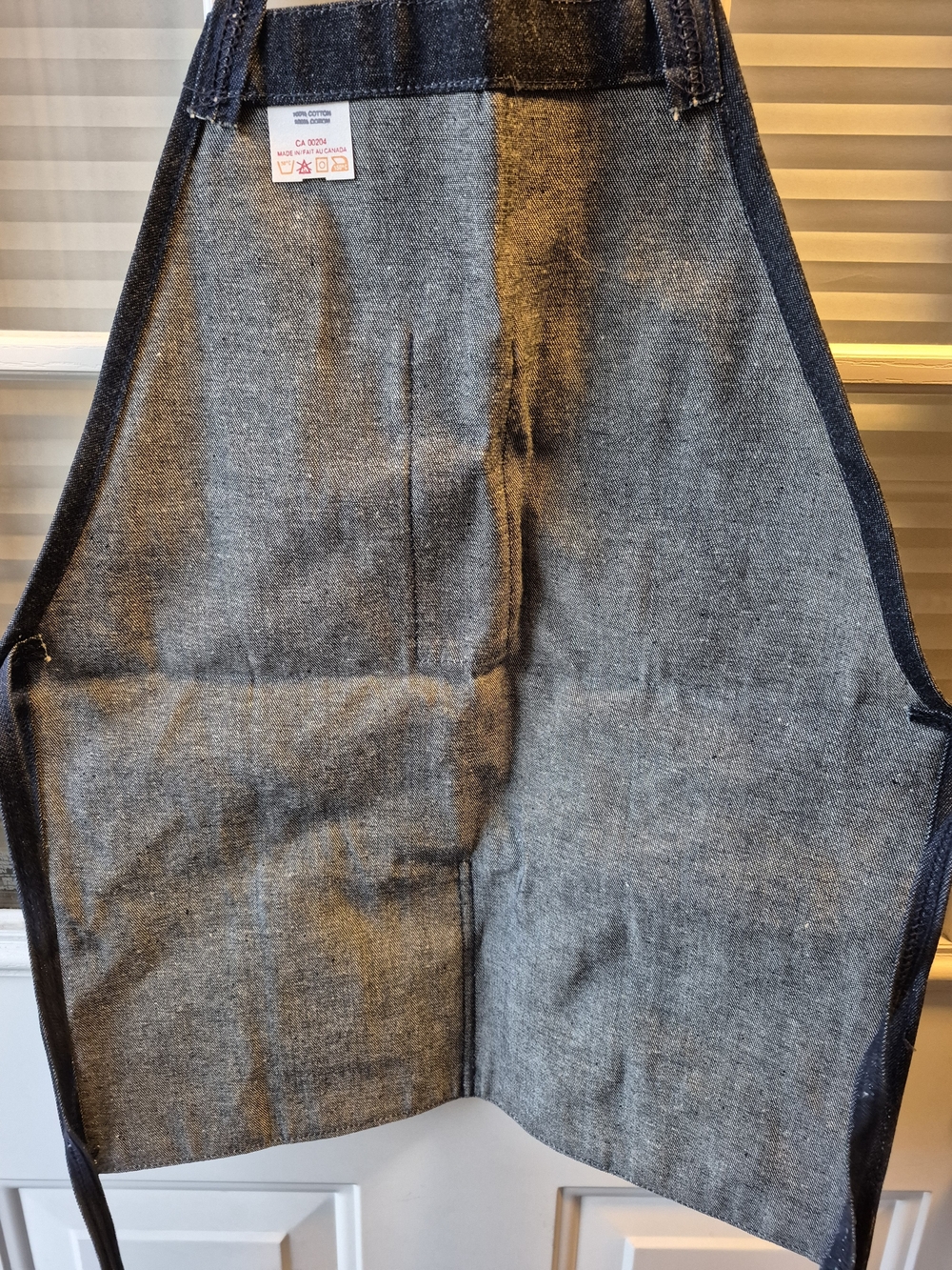 Dark Denim Work Apron - Women's Utility Apron - Picture 3 of 3